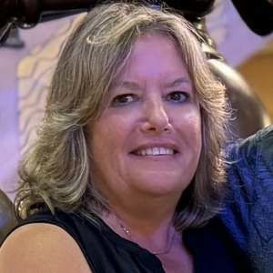 Meet your Posher, Lori